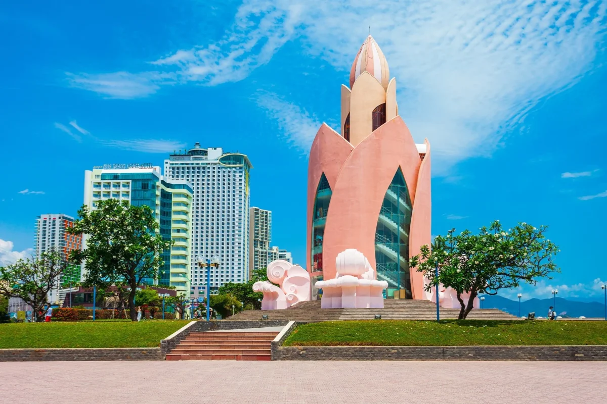 2/4 Square near the beach in Nha Trang